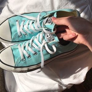Aqua blue converse!
